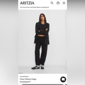 Aritzia TNA Mega Fleece Sweatpants (black, size XS)